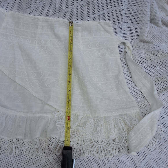 Saints Secrets white lace Faux wrap skirt S - Picture 9 of 12